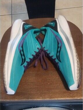 Saucony Womens Kinvara 12 S10619-20 Green Running Shoes Size 10.5‎
